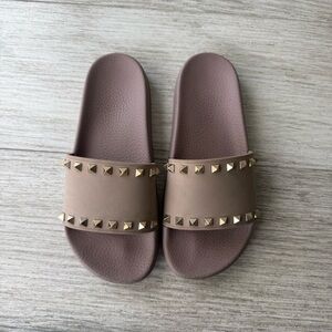 Valentino Beige Rubber Rockstud Sandals